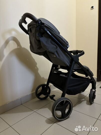 Прогулочная коляска Carrello Bravo