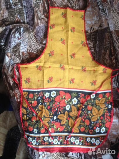 Платки, фартуки и галстуки