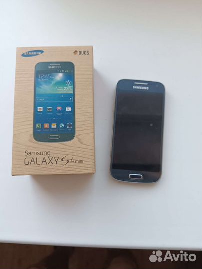 Телефон Samsung galaxy s4 mini