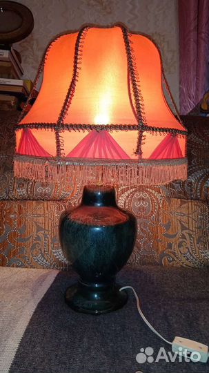 Лампа с абажуром