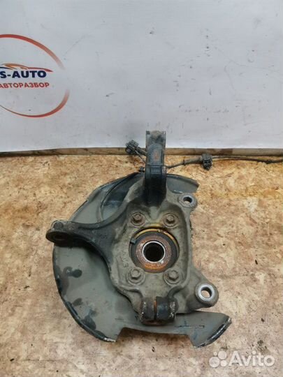 Кулак поворотный передний левый Mazda 3 хетчбэк BM