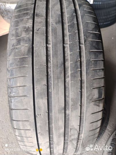 Pirelli P Zero 275/40 R21 и 315/35 R21 111Y