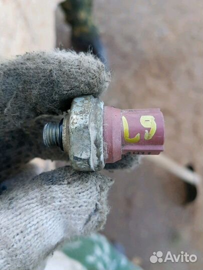 Датчик давления фреона Митсубиси Лансер 9