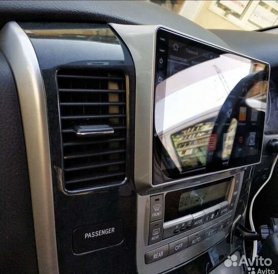 Магнитола андроид на Toyota Alphard