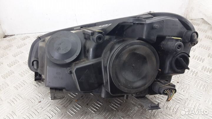 Фара правая на Ford C-max 1 рестайлинг