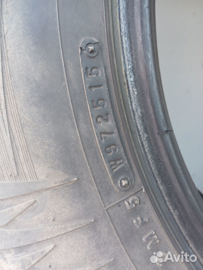 Nitto Therma Spike 225/65 R17