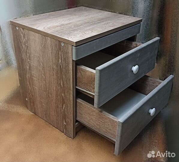 Тумба прикроватная