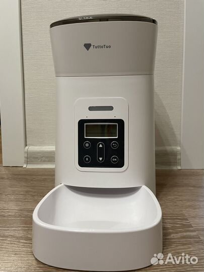 Автоматическая кормушка для собак/кошек