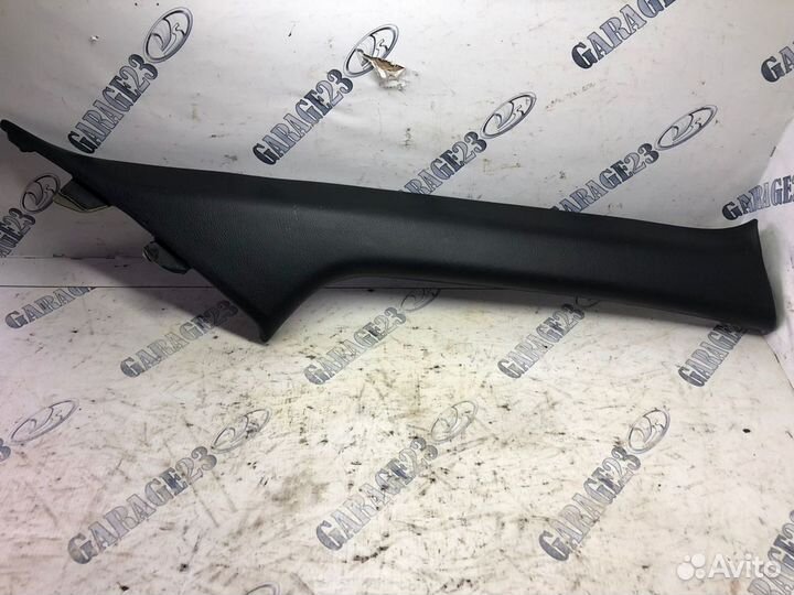 Обшивка передней правой стойки Nissan Murano Z50