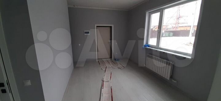 Коттедж 191 м² на участке 5 сот.