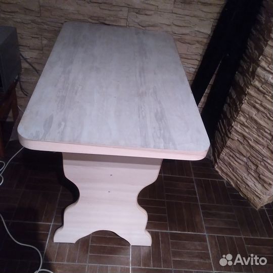 Кухонный стол бу