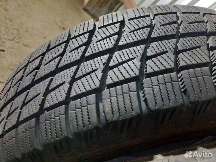 Bridgestone Ice Partner 205/60 R16