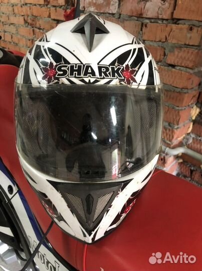 Шлем для мотоцикла бу shark