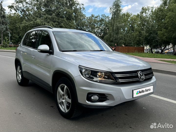 Volkswagen Tiguan 2.0 AT, 2011, 146 000 км