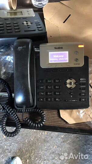 Ip телефон yealink T21P E2