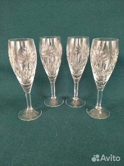 Хрустальные рюмки, фужеры