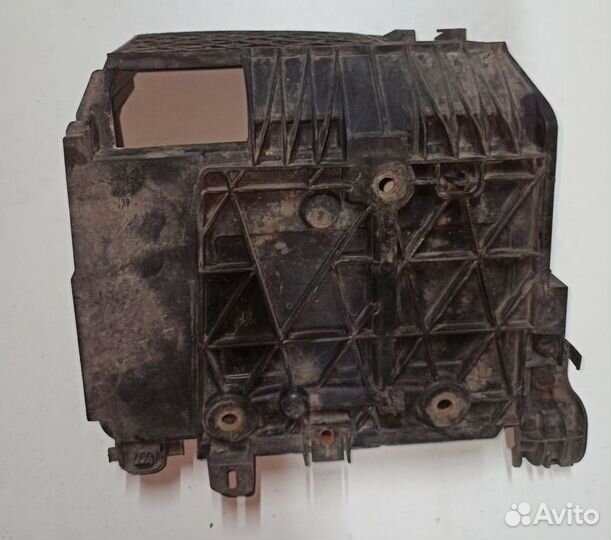 Корпус площадка крепления аккумулятора акб Renault