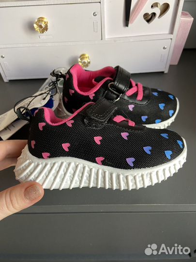 Новые кроссовки на девочку 22р стелька 13,5