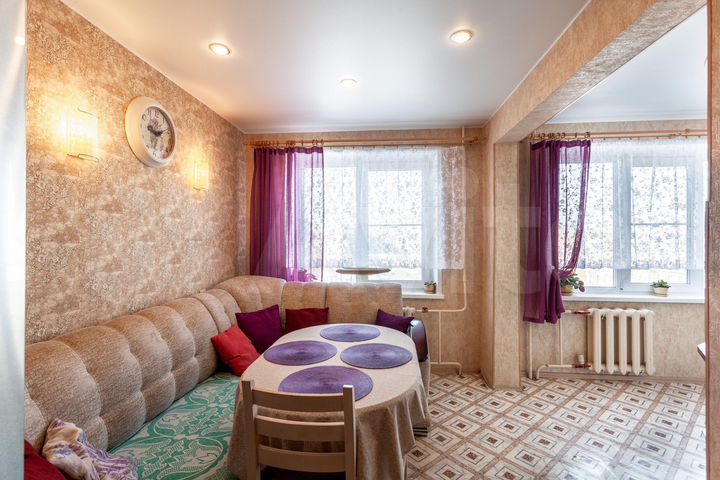 4-к. квартира, 76,6 м², 8/9 эт.