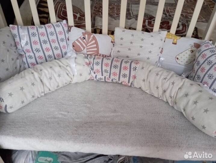 Детская кроватка