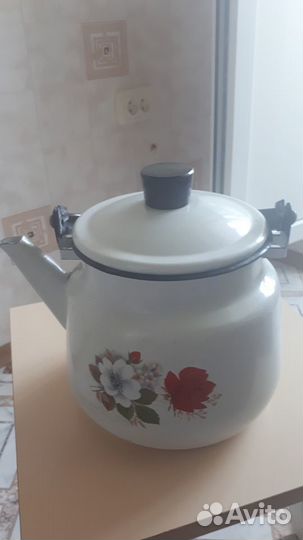 Чайник эмалированный СССР новый