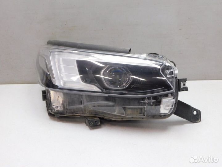 Фара правая Subaru Legacy/Outback
