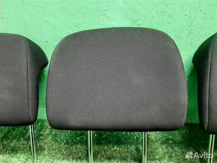 Подголовники задние Toyota Verso R2 2009