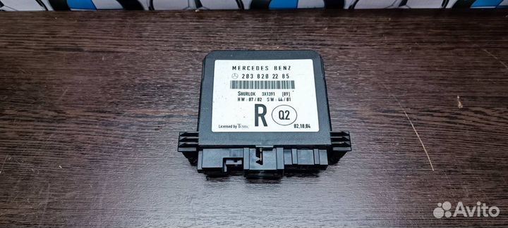 Задний правый блок двери Mercedes W203