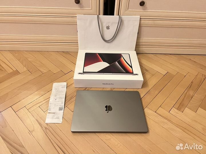 MacBook Pro 16 M1 Pro 32Gb 1Tb Как новый