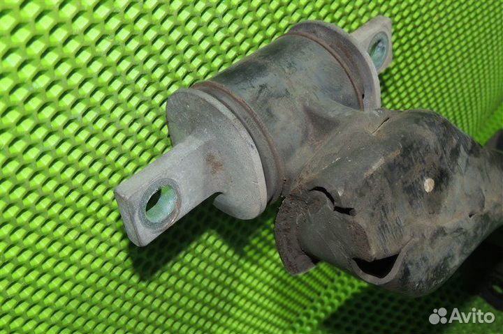 Рычаг задний правый Honda Odyssey RB1 K24A 2006