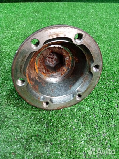 Полуось передний правый Volkswagen Touareg 7LA BMV