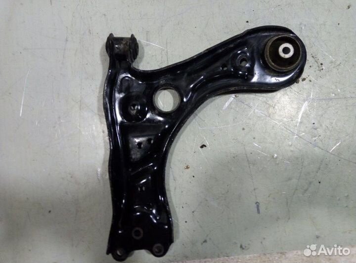 Рычаг передний правый передний правый Volkswagen