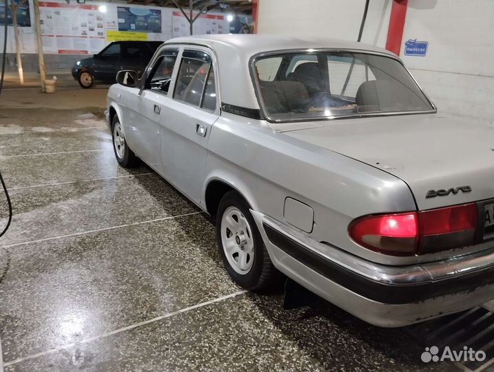 ГАЗ 3110 Волга 2.3 МТ, 2003, битый, 250 000 км