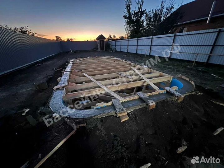 Бассейн 8х3,5х1,5 от производителя,ступени Прямые