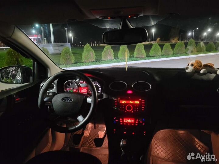 Ford Focus 1.8 МТ, 2008, 240 000 км