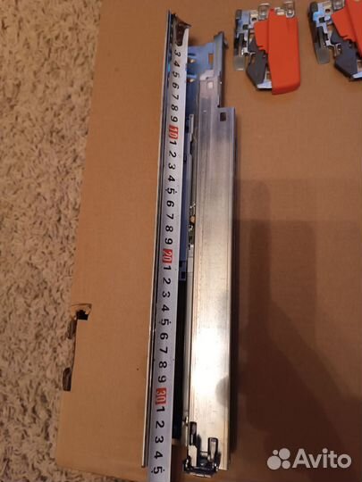 Направляющие для выдвижных ящиков блюм