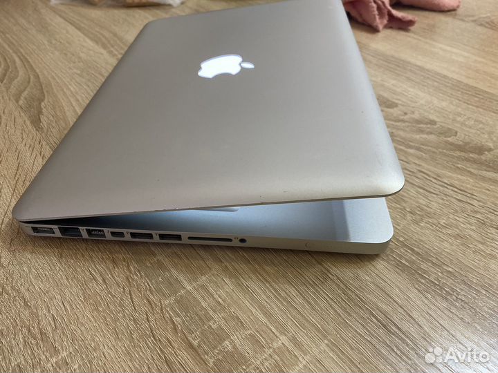 Apple MacBook pro 13 2011