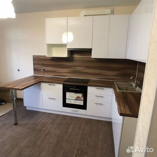 Кухонный гарнитур. Качественная фурнитура