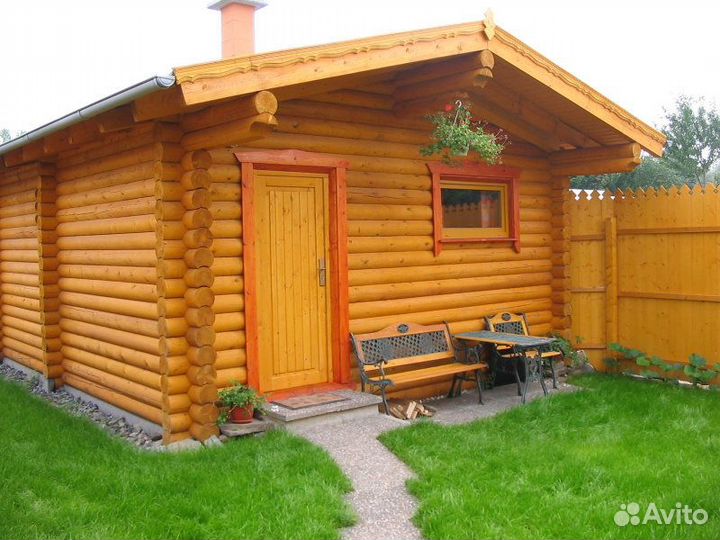 Хозблок из сухого оцилиндрованного бревна