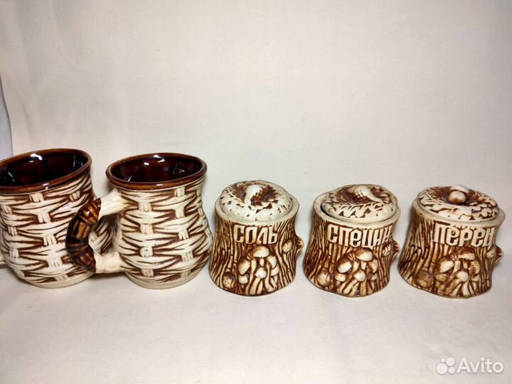 Набор для специй сувенирный+ 2 кружки в