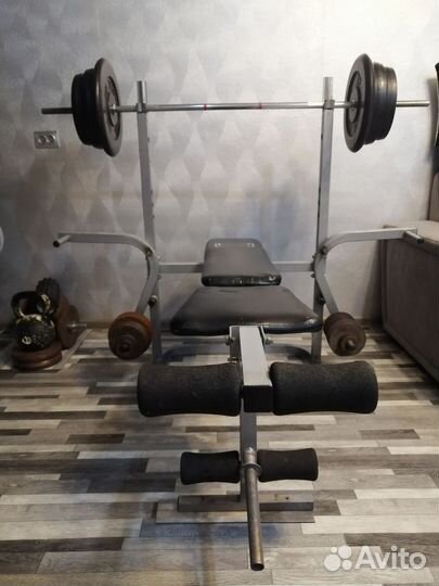 Скамья для жима со стойками и штангой бу