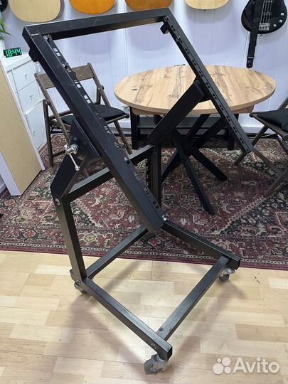 Рэковая стойка