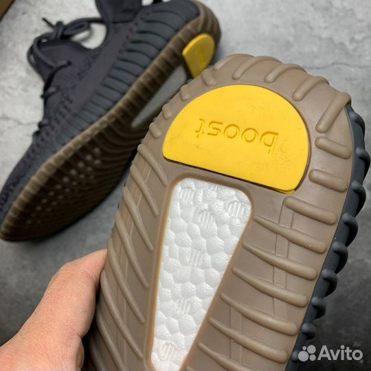 Кроссовки Adidas Yeezy Boost 350 v2 Cinder (36-45)