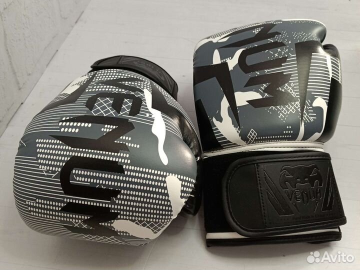 Перчатки для бокса
