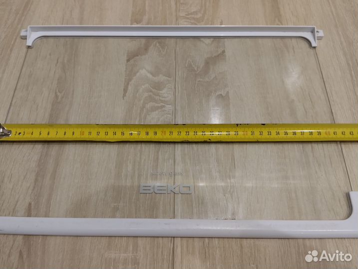 Продам полки от холодильника beko