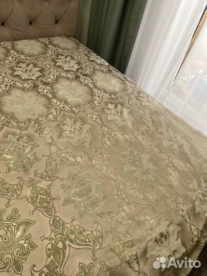 Шторы и покрывало