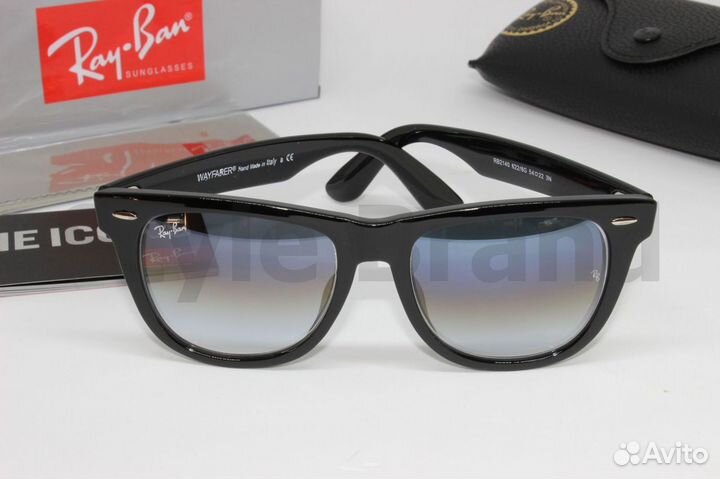 Солнцезащитные очки Ray-Ban Wayfarer