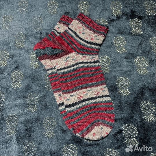 Новогодние носки ручной вязки