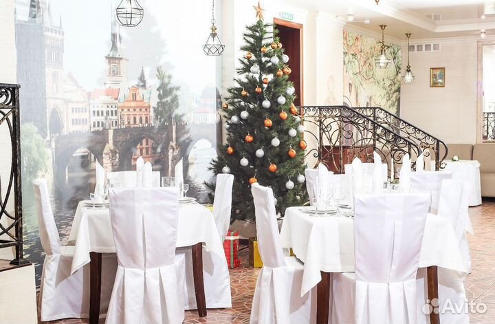 Банкетный зал у метро и ведущий на юбилей