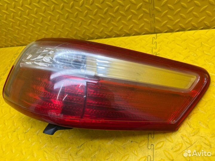 Фонарь задний правый Toyota Camry 40 2azfe 2008